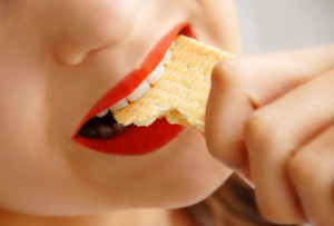 thinkstock_rf_girl_eating_cookie