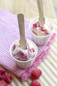 icecream-rasp-swirl-2